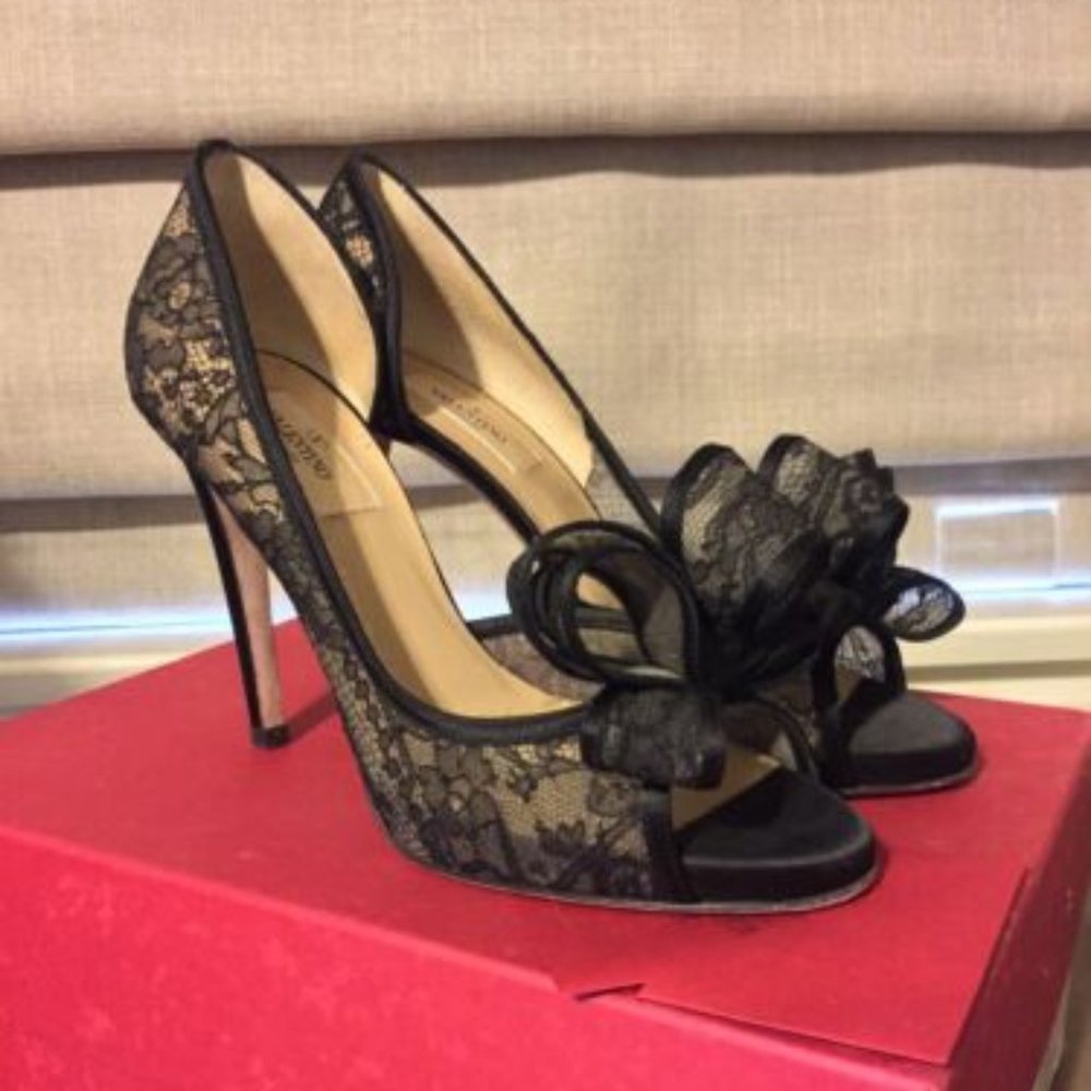 Valentino, black lace D'Orsay, open toe with bow; size 38, 4.5 inch heel.